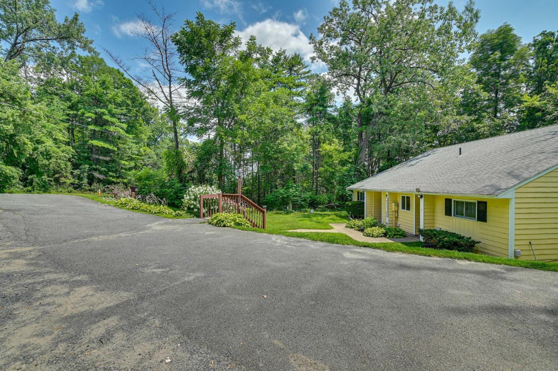 Lake George Family Vacation Home Екстериор снимка